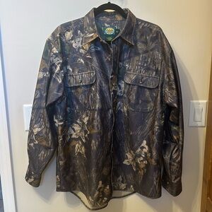 Men’s Cabela’s hunting shirt
